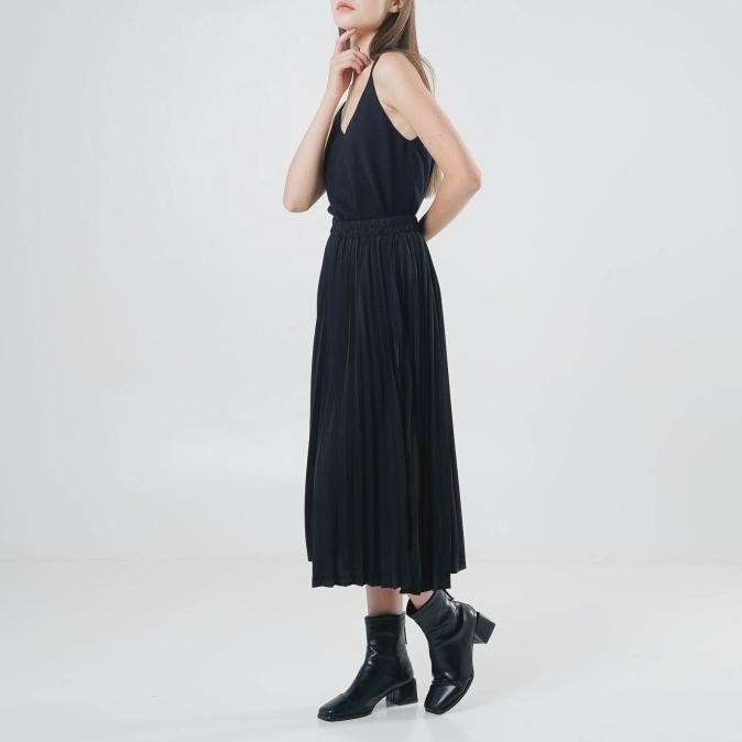 This Is April Rok Plisket Midi Wanita Kekinian Larisa Skirt (RESTOCK) MS