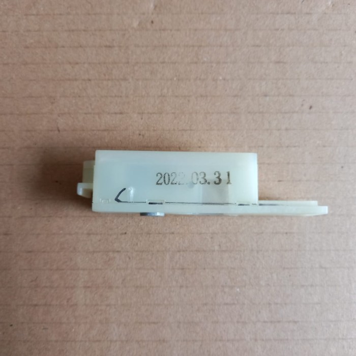 MAGNET SWITCH PINTU KULKAS INVERTER2 PINTU LG ELEKTROLUX HITACHI