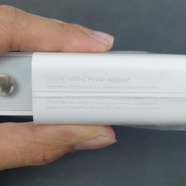 Charger 140W Usb-C Magsafe 3