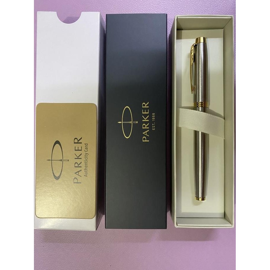 

PULPEN PARKER IM NEW ORIGINAL ROLLER BALL BRUSHED METAL GOLD TRIM