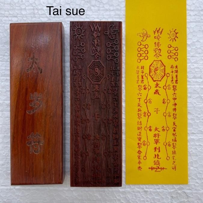 

Ready Stempel Dewa Tai Sue Ukir Kayu Premium