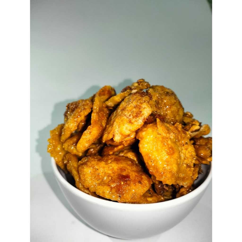 

Emping Pedas Manis Seperempat Kiloan 250 Gram