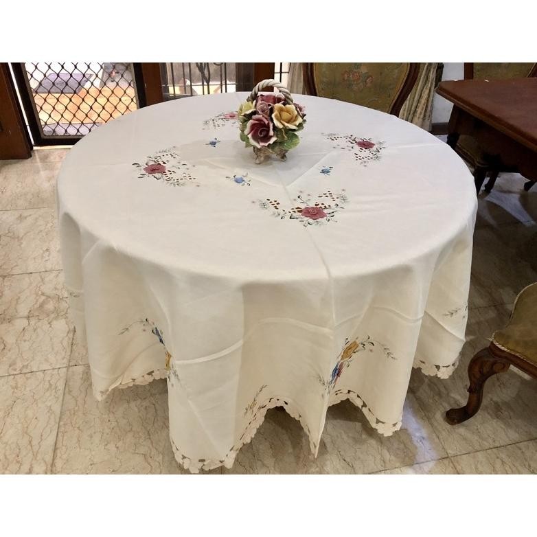 Taplak meja bulat/bundar bahan kain