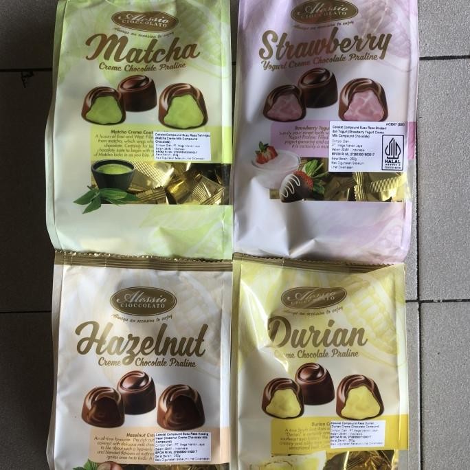 

Alessio Cioccolato Strawberry / Durian / Hazelnut / Matcha Creme Chocolate Praline 250G Stok Terbatas