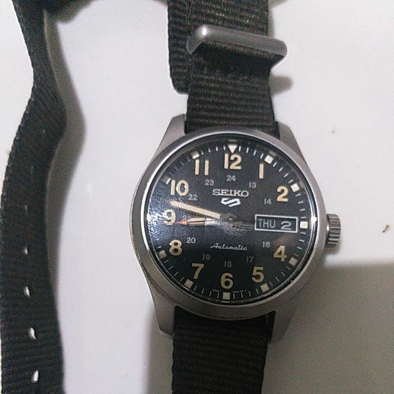 Jam Tangan Seiko Automatic 5 Military