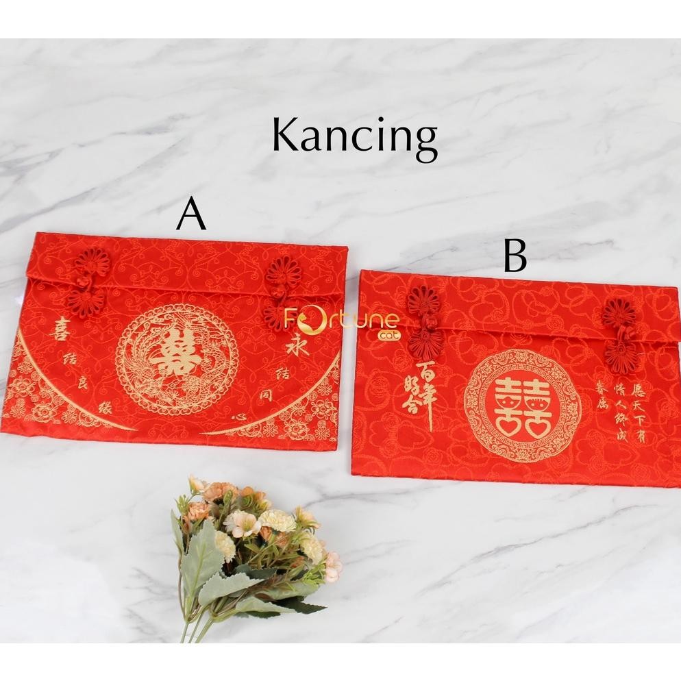 

Angpao Sangjit Jumbo Shuang Xi Wedding Engagement Lamaran Kawinan Kain Premium Merah Ukuran Jumbo Muat 400 Lembar Lebih (Lagi Rame)