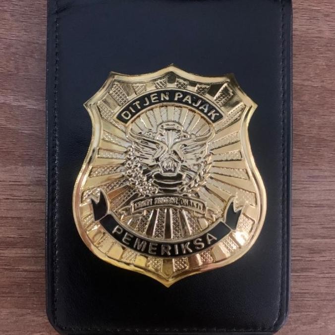 

Name tag holder Pemeriksa Pajak DJP (Kuli asli)