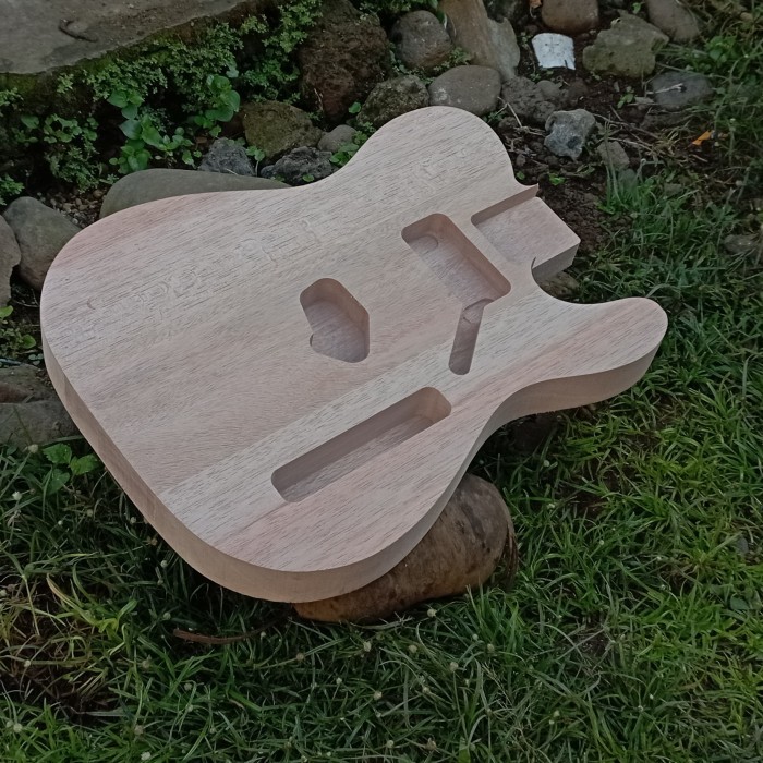 Body Gitar Telecaster Fender Squier