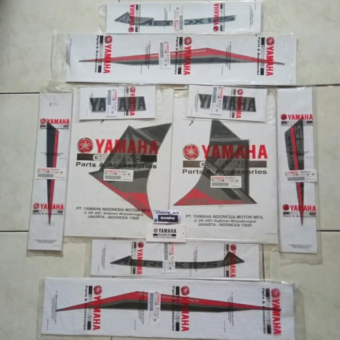 Lis Body Stiker Striping Aerox 125 2016 Matt Grey 10Pc Ori Yamaha Ygp