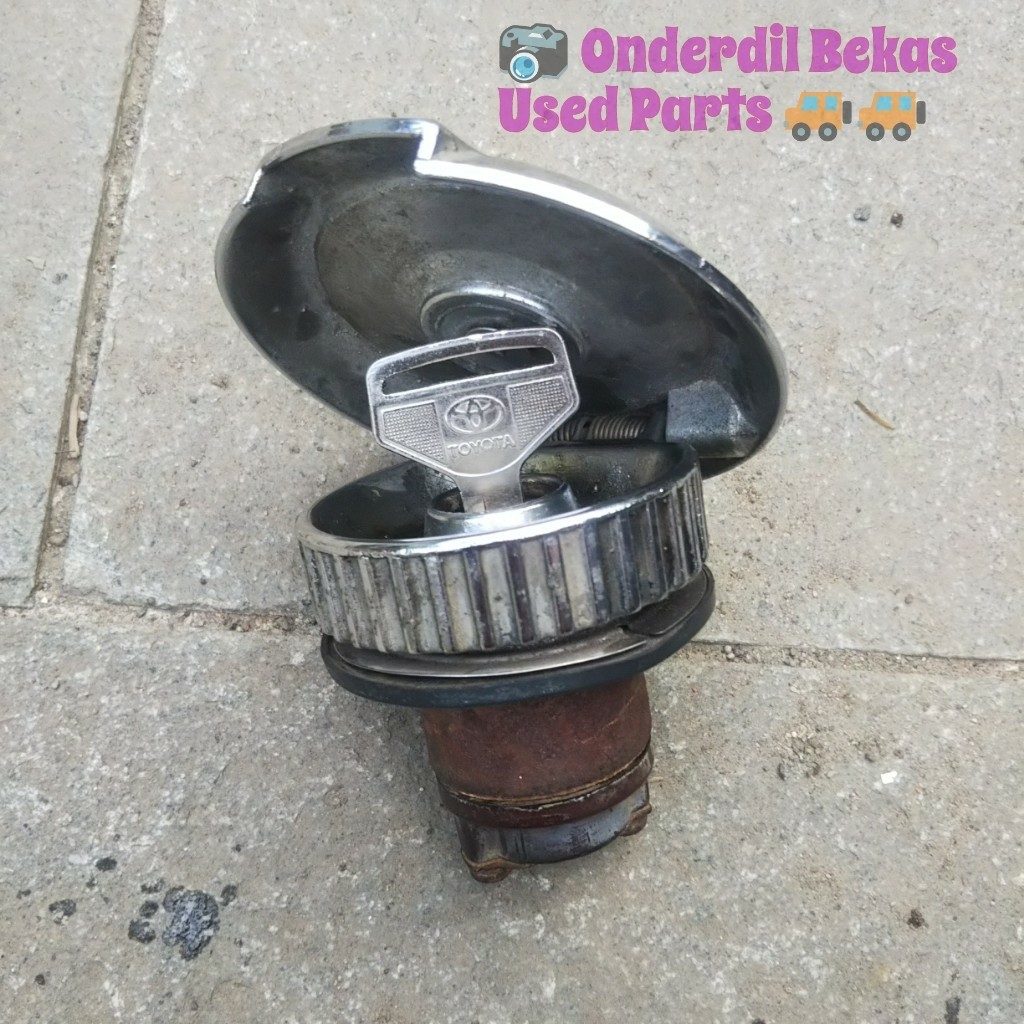 fuel cap Toyota corona RT104 tahun 78