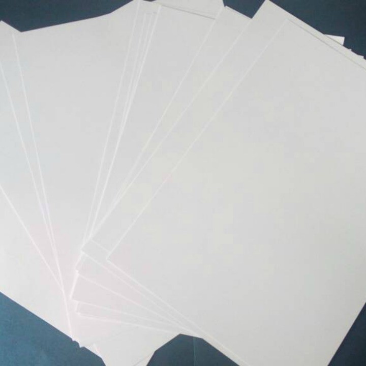 

KERTAS KARTON MANILA Kertas Gambar KARTON BC brief card 160 gr A2 (42 cm x 59,4 cm) PUTIH