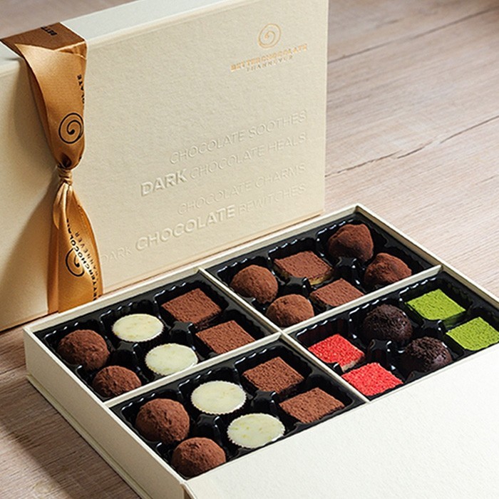 

Box of 24 Truffles Set Betterchocolatethannever