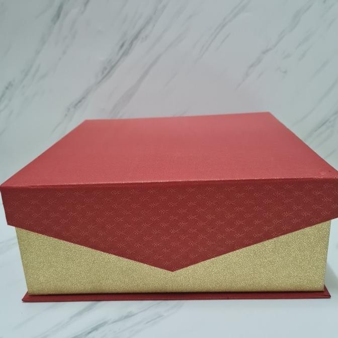 

BR - Box MD 25x25x10 Kotak kue Lapis / Hamper Lebaran Natal Imlek - hijau gold TERLARIS
