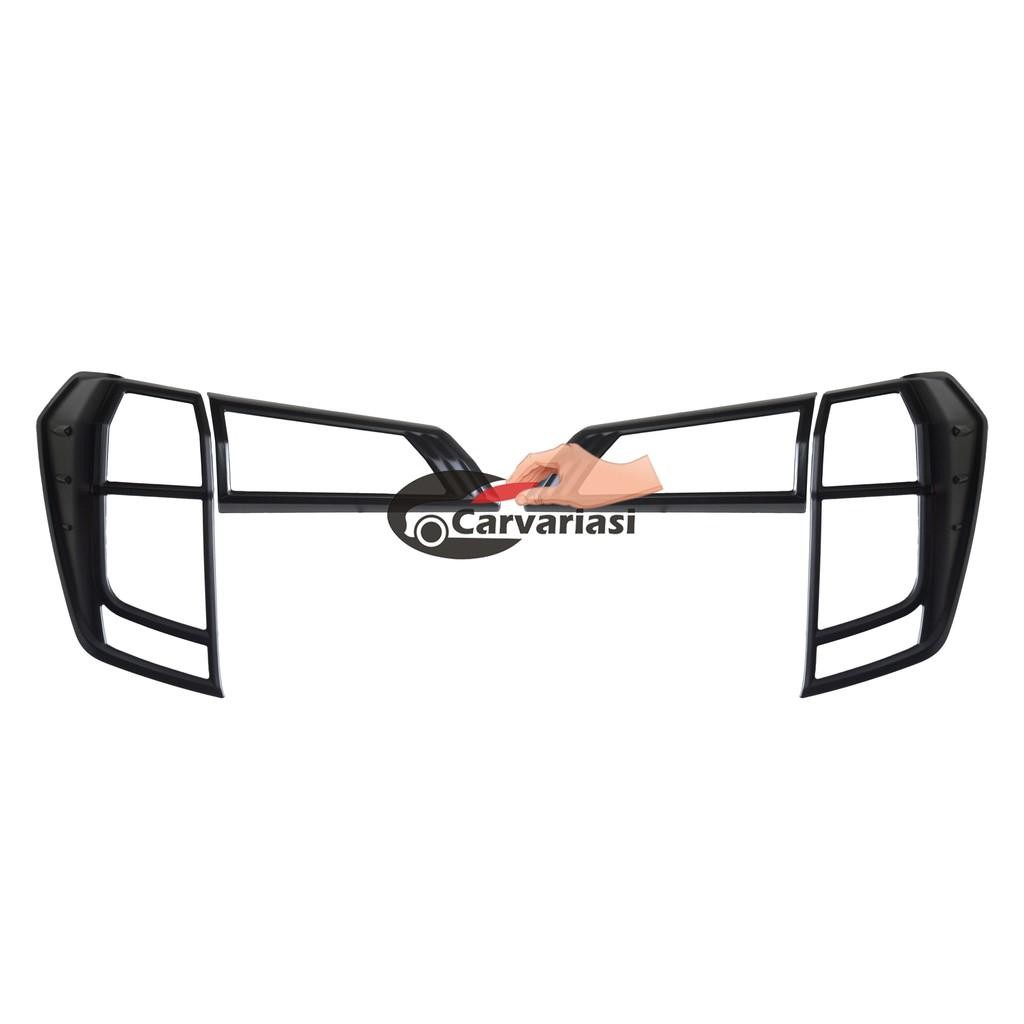 Garnish Lampu Belakang Calya Sigra