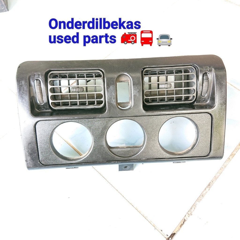 kisi AC tengah mitsubishi kuda