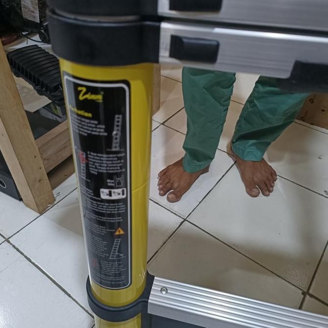 Tangga Teleskopik 4,4 Meter/Tangga Lipat/Tangga Teknisi
