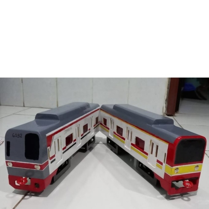 READY miniatur mainan commuter Line kereta krl bahan triplek tebal G00D QU4LITY