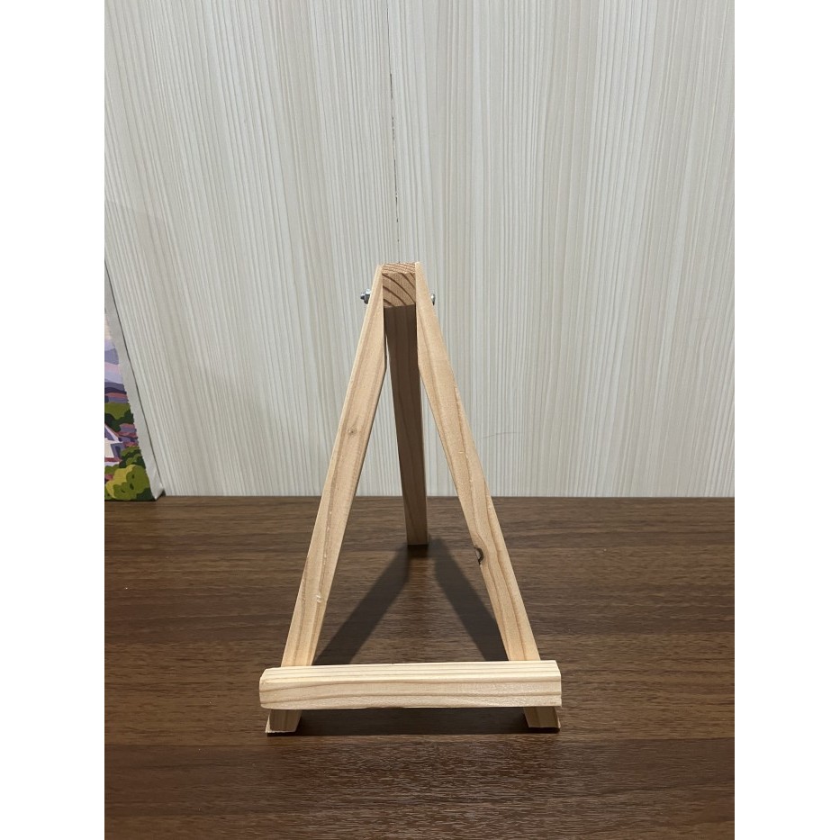 

TERLARIS! Easel Kanvas