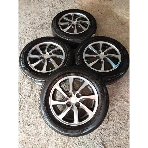 Velg Mobil Second Oem Sigra Ring 14 Pcd 4-100 Ban Dunlop 175 65 R14