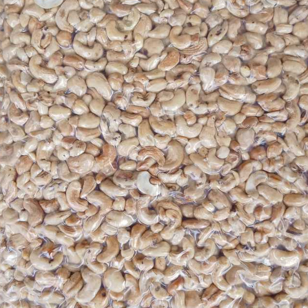 

Kacang Mede Mentah Mete Utuh Mente Murah 1Kg SK2 ( Bintik 2 )