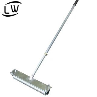 

FLOOR EMBOSER / ALAT PENGGARIS JALAN BETON EMBOSSING 25 GERIGI 70CM