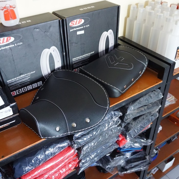 :::::::] Cover Jok Pisah Vespa Model Cowboy