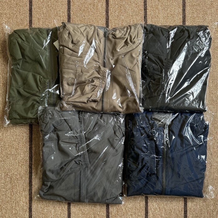 Jaket Parka Reversibel UNIQLO Original (water-repellent)