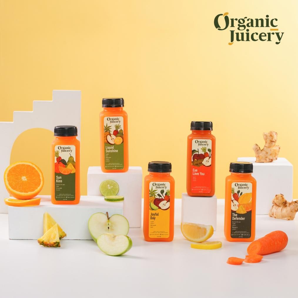 

The Defender 1 Liter | Juice Carrot Orange Pine | Jus Wortel Apel Jeruk Nanas Segar