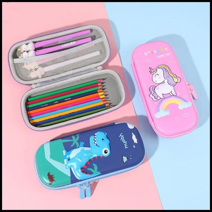 

Kotak Pensil 3D Timbul Alat Tulis Anak Motif Karakter Tempat Pensil Pencil Pulpen Bolpoin Alat Tulis Spidol Penghapus Hadiah Anak Sekolah SD Premium EVA Laki Laki Perempuan Cowok Cewek Anti Pecah