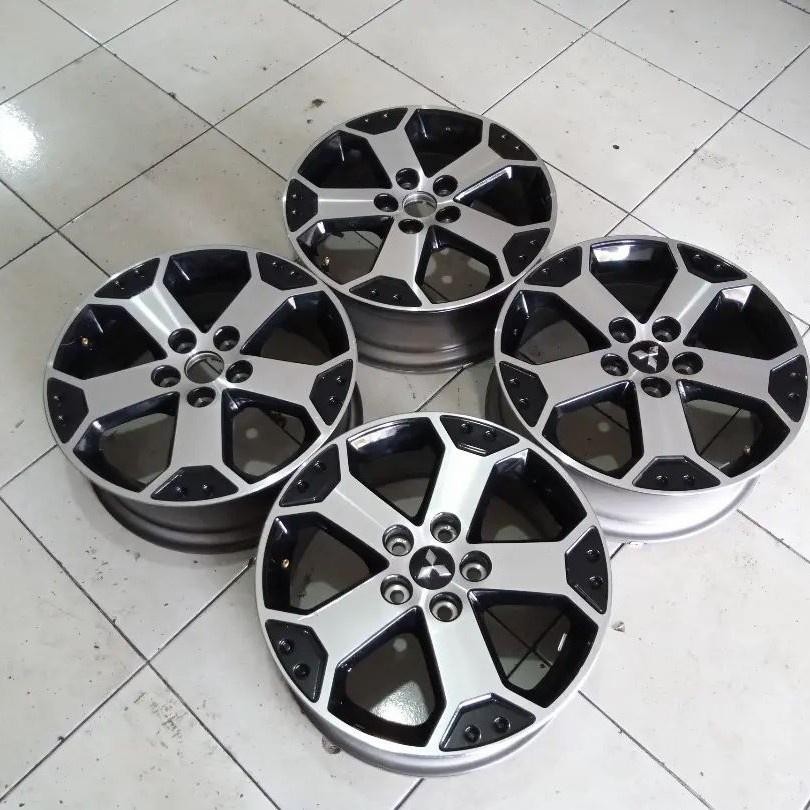 Velg Mobil Second Ring 17 Copotan Oem Xpander Cross Lubang Baut 5