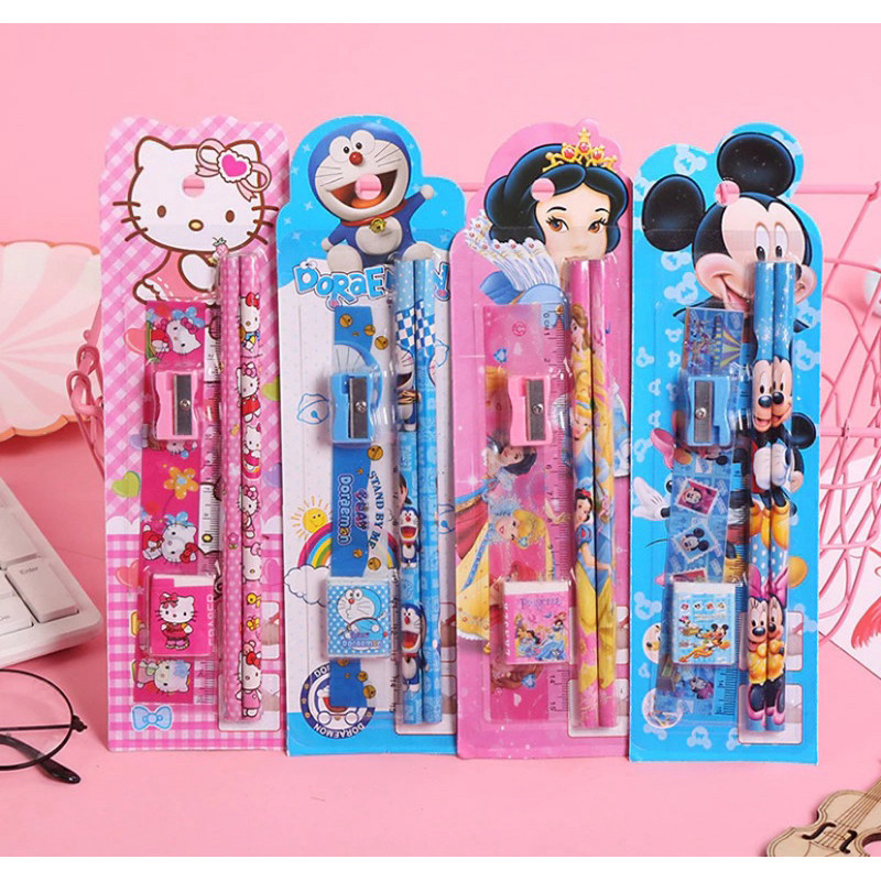 

FS : Alat Tulis 5 in 1 Karakter / Paket Penggaris & Pensil Set / Mini Stationery Sekolah