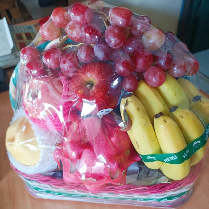

Parcel Buah Segar Lengkap Keranjang Sedang Murah