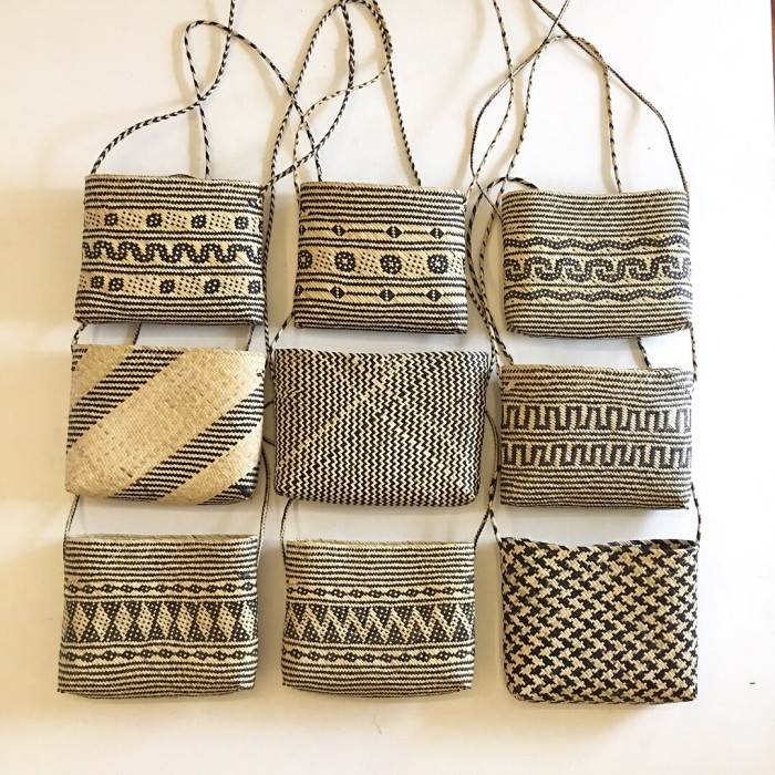 TAS SELEMPANG ROTAN MOTIF DAYAK, SLINGBAG ROTAN , TAS ANYAMAN ROTAN