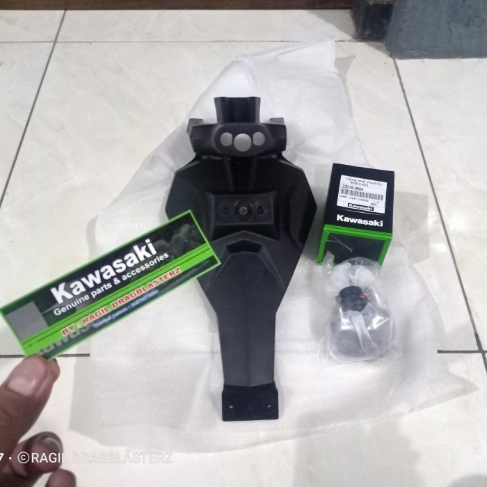 spakbor belakang Versys 650 old 2012 original