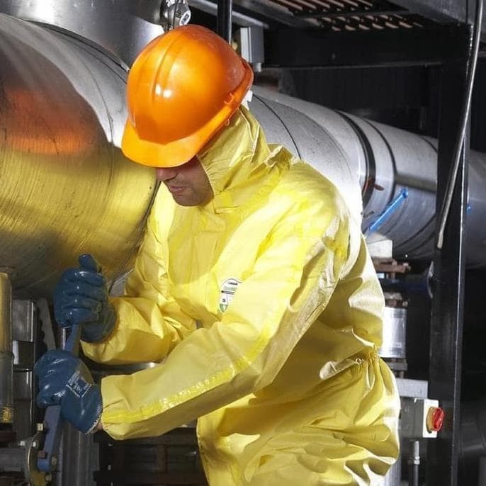 baju apd kimia + Chemical Suit + Coverall Disposable