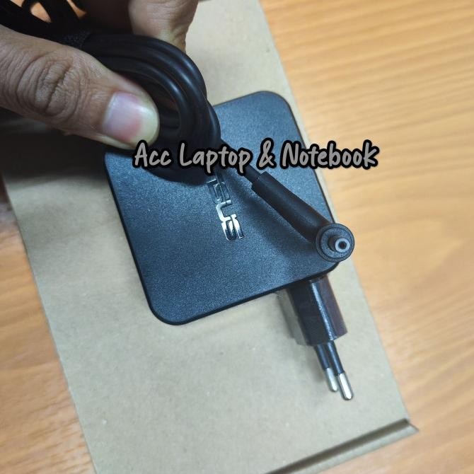 Original Adaptor Asus ADP-45DW A, ADP-45BW A, ADP-45DW Z 19V 2.37A Dc 4.0x1.35mm 45W
