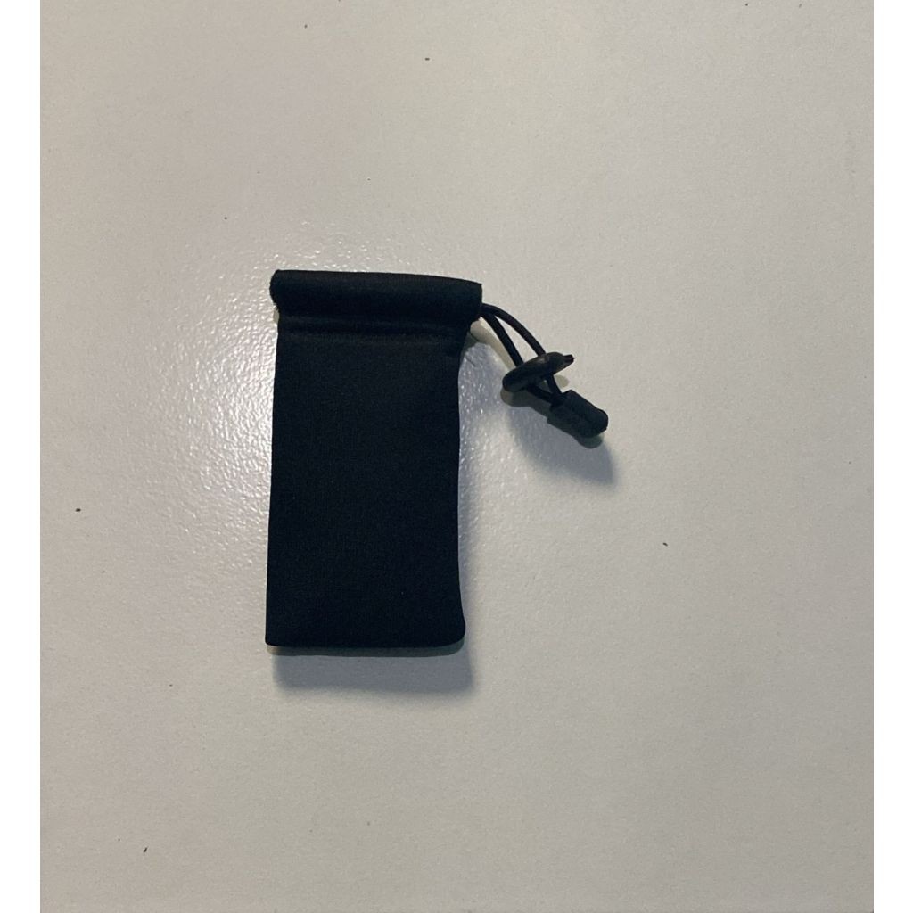 

*PromoTerjangkau* Namikami Pouch High Quality Serbaguna Polos Hitamsingle Garskin Wrap Stiker Premium / X Casing Case COD