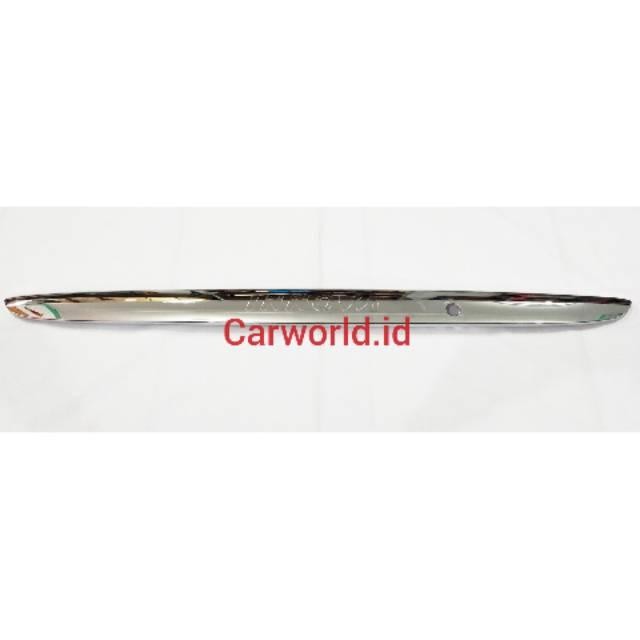 Trunklid List Bagasi Innova 2004 - 2010