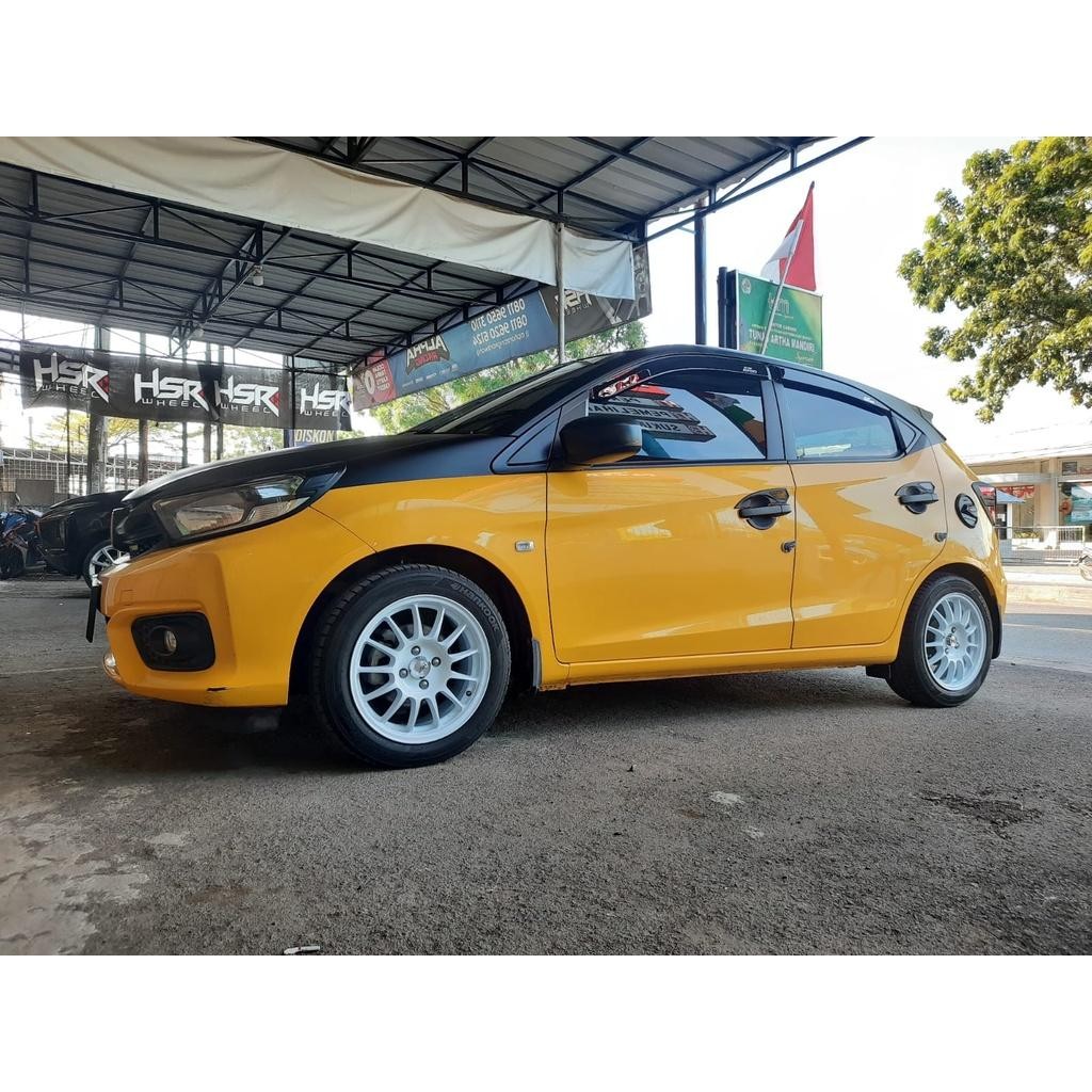 Paket Velg Mobil Brio Ring 15 Velg Hsr Takasaki Plus Ban 185 55 R15 Cocok Juga Buat Agya Mirage Ayla