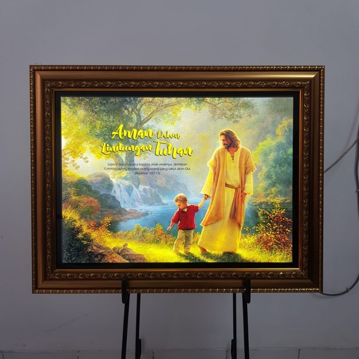 Lukisan "Yesus Menggandeng Anak Kecil" bisa menyala: LBP-17