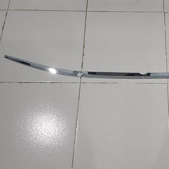 Lis / List Kaca Belakang Chrome Avanza / Veloz / Xenia 2022  SALE