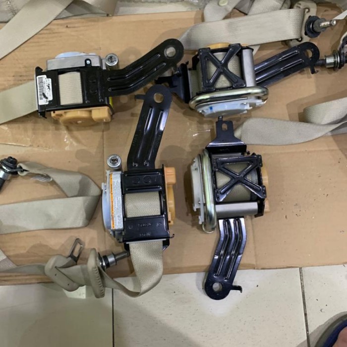 SafetyBelt Seat Belt Sabuk Pengaman Brio Mobilio Original