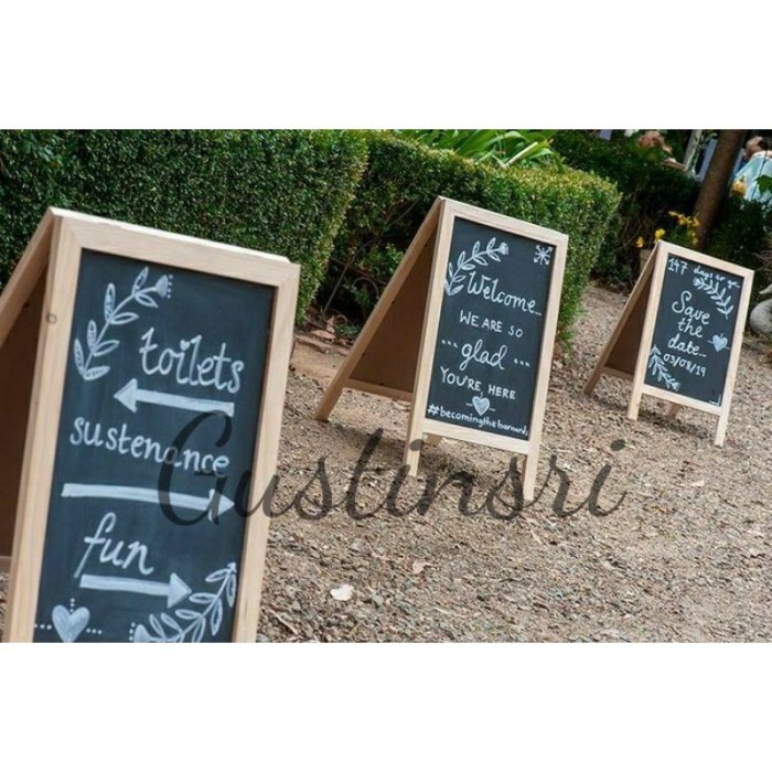 

PAPAN TULIS KAPUR 2 MUKA PAPAN BOARD KAYU PAPAN MENU CAFE DEKORASI