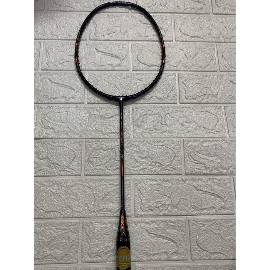 Raket Badminton APACS VERSUS 70 +Senar kuat 35lbs ORIGINAL