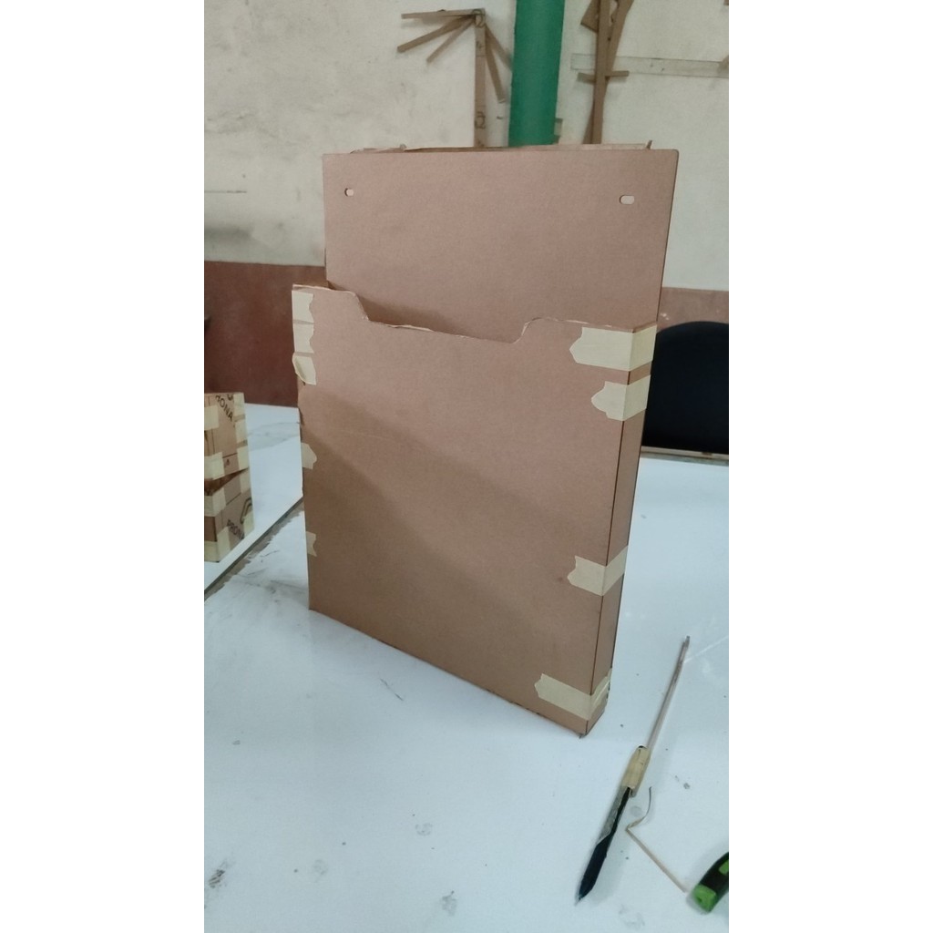 

Akrilik Tempat Brosur / Rak / Box A3 Gantung