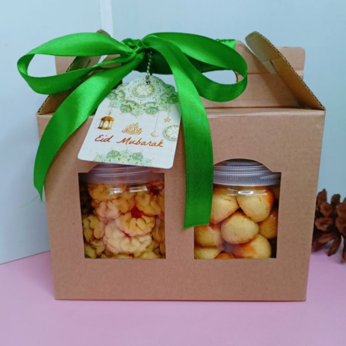 

HAMPERS KUE KERING IDUL FITRI FREE KARTU UCAPAN/PARCEL LEBARAN KUE