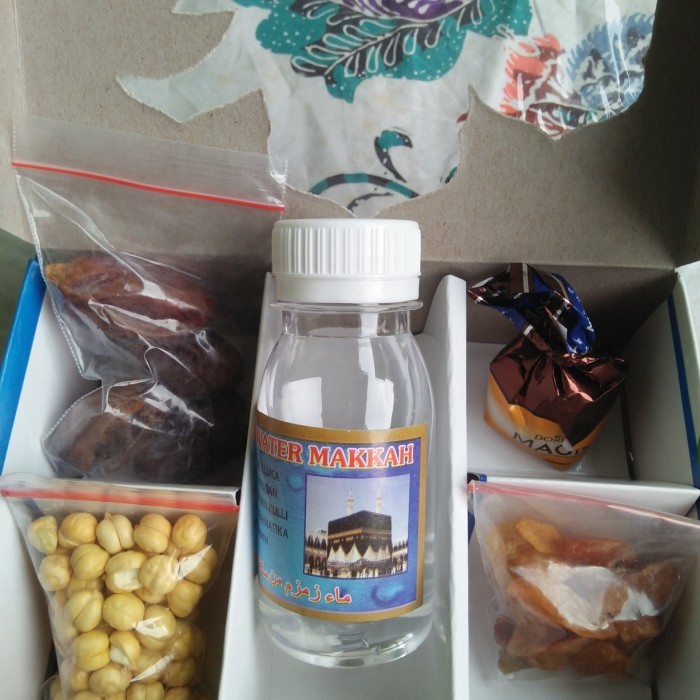 

Paketan Oleh Oleh Haji Dan Umroh Termurah