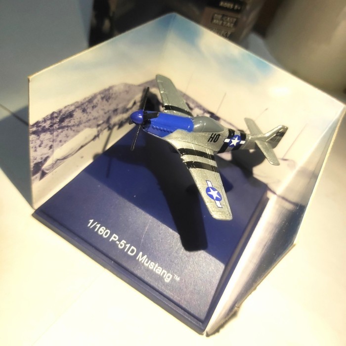 Best seller ~`~ diecast miniatur pesawat tempur p 51d mustang original murah ~~~