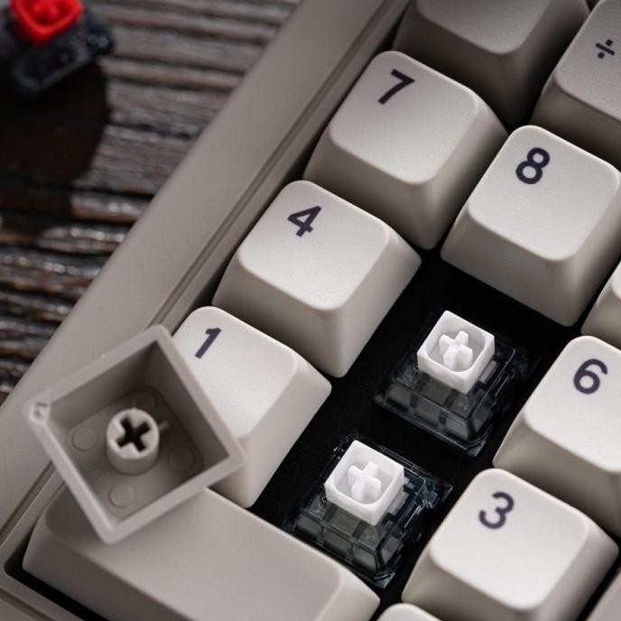 

8BITDO RETRO 18 MECHANICAL NUMPAD / CALCULATOR / KALKULATOR