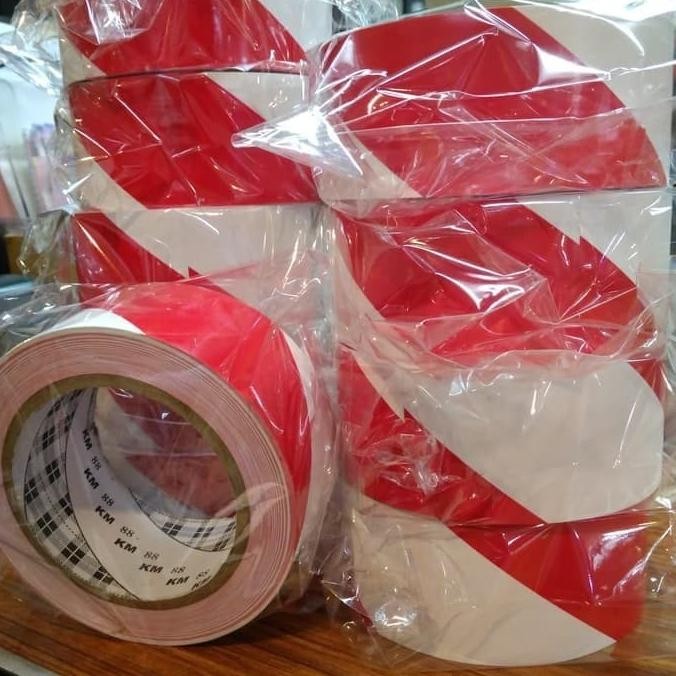 

LAKBAN LANTAI KM MERAH-PUTIH KM FLOOR MARKING TAPE KM 48MM X 33M ASLI